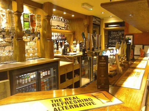 Holland Hotel Llanfachraeth Extérieur photo